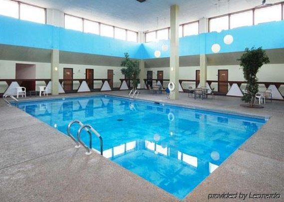 Econo Lodge Inn & Suites Menomonie Einrichtungen foto