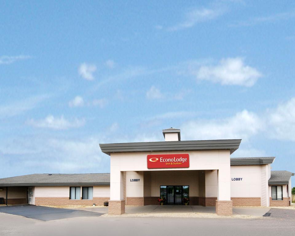 Econo Lodge Inn & Suites Menomonie Exterior foto